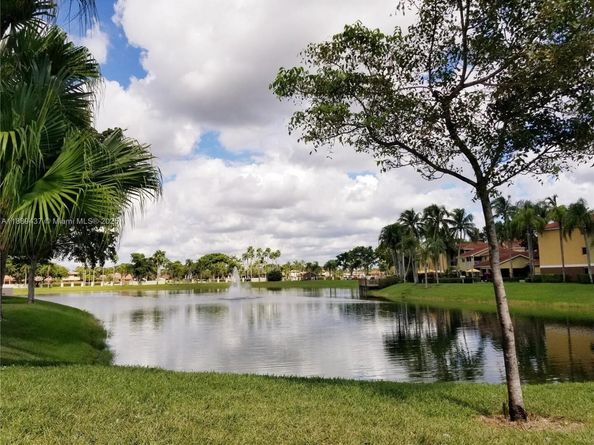 17298 NW 60th Ct, Hialeah FL 33015