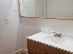 17298 NW 60th Ct, Hialeah FL 33015