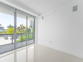 3250 NE 188th St 203, Aventura FL 33180