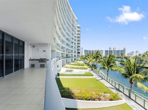 3250 NE 188th St 203, Aventura FL 33180