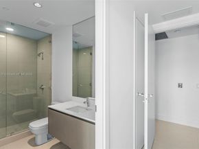 3250 NE 188th St 203, Aventura FL 33180