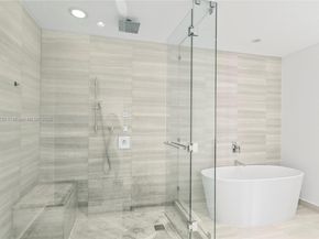3250 NE 188th St 203, Aventura FL 33180