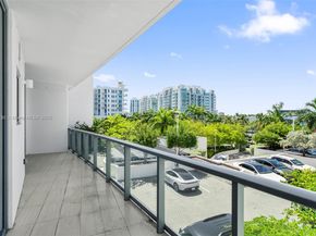 3250 NE 188th St 203, Aventura FL 33180