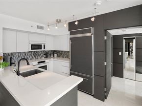 90 Alton Rd 3010, Miami Beach FL 33139