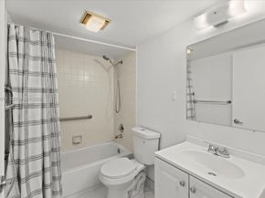 12701 SW 13th St 113F, Pembroke Pines FL 33027