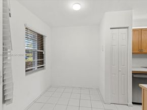 12701 SW 13th St 113F, Pembroke Pines FL 33027