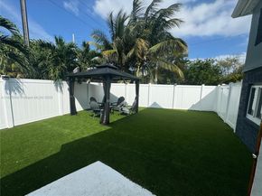 1904 SW 28th St, Fort Lauderdale FL 33315