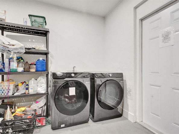 1906 SW 28th St, Fort Lauderdale FL 33315