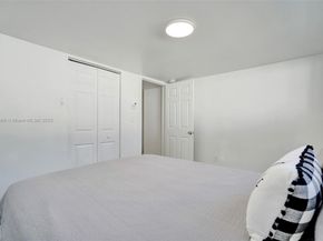 1906 SW 28th St, Fort Lauderdale FL 33315
