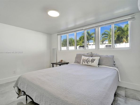 1906 SW 28th St, Fort Lauderdale FL 33315
