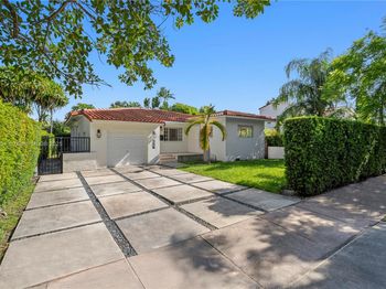1307 Valencia Ave