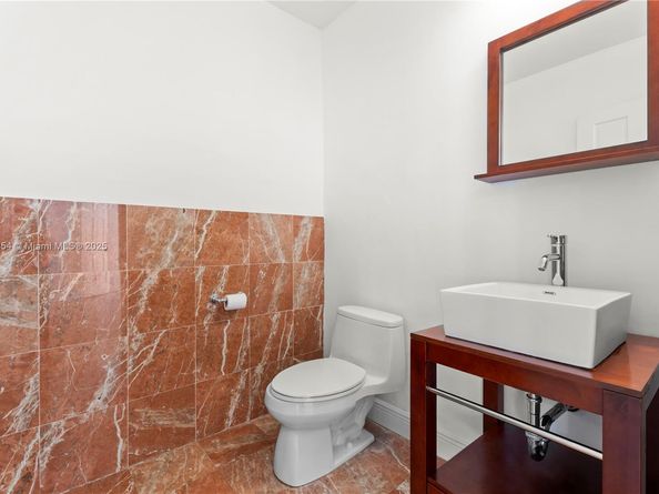 1307 Valencia Ave, Coral Gables FL 33134