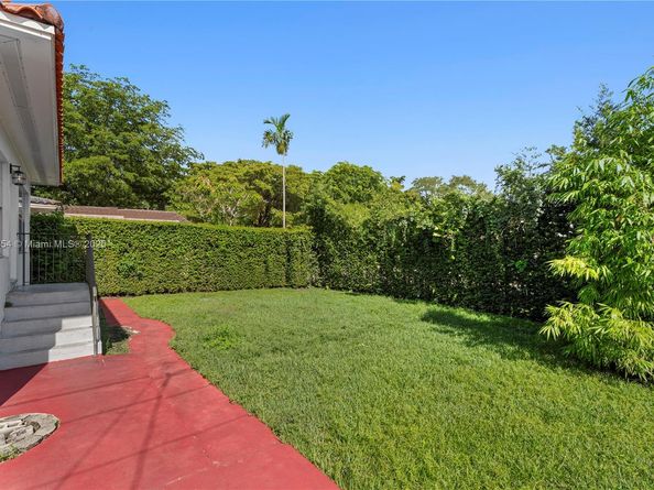 1307 Valencia Ave, Coral Gables FL 33134