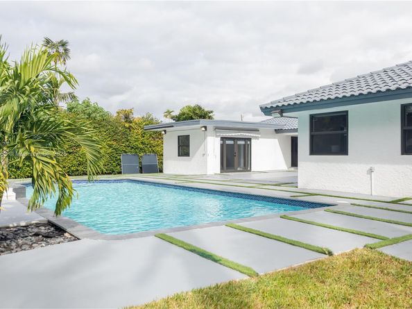 3850 SW 130th Ave, Miami FL 33175