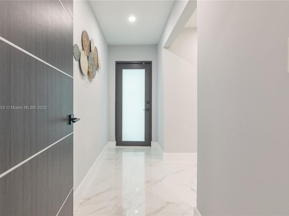 3850 SW 130th Ave, Miami FL 33175