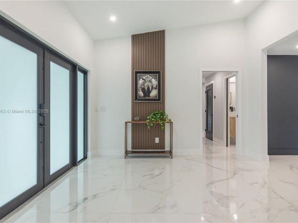 3850 SW 130th Ave, Miami FL 33175