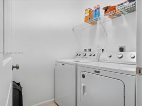 4126 Cascada Cir, Cooper City FL 33024