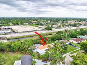 6285 Pine Ter, Plantation FL 33317