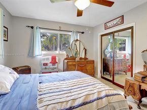 6285 Pine Ter, Plantation FL 33317