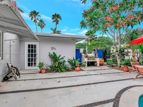 6285 Pine Ter, Plantation FL 33317