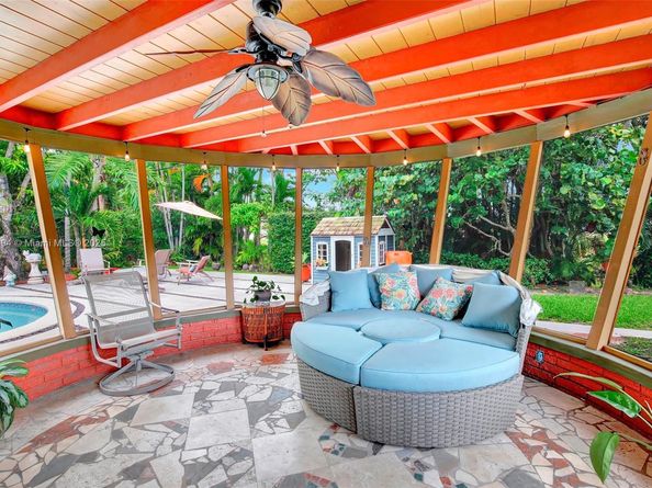 6285 Pine Ter, Plantation FL 33317