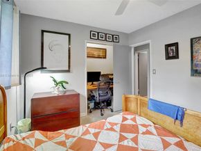 6285 Pine Ter, Plantation FL 33317