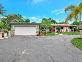 6285 Pine Ter, Plantation FL 33317