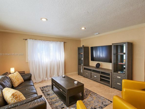 1511 Garfield St, Hollywood FL 33020