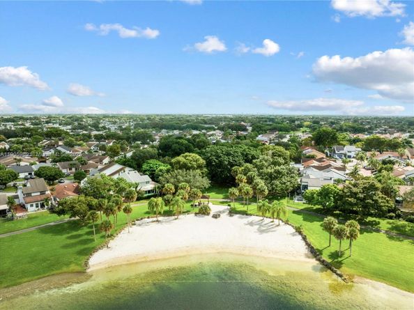 9746 SW 147th Ct, Miami FL 33196