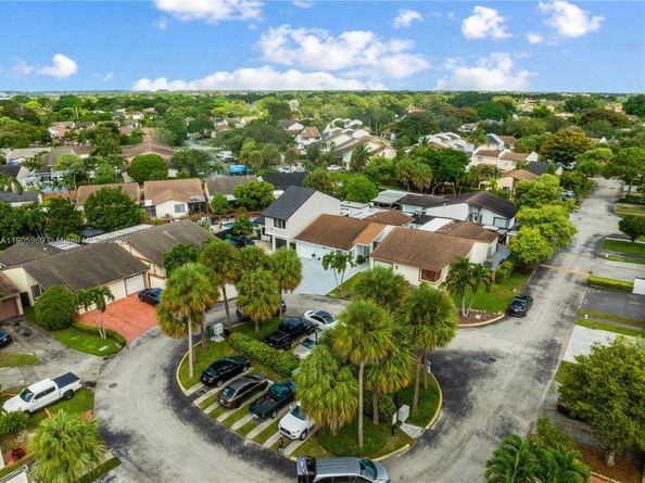 9746 SW 147th Ct, Miami FL 33196