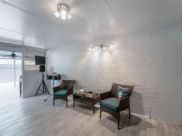 9746 SW 147th Ct, Miami FL 33196