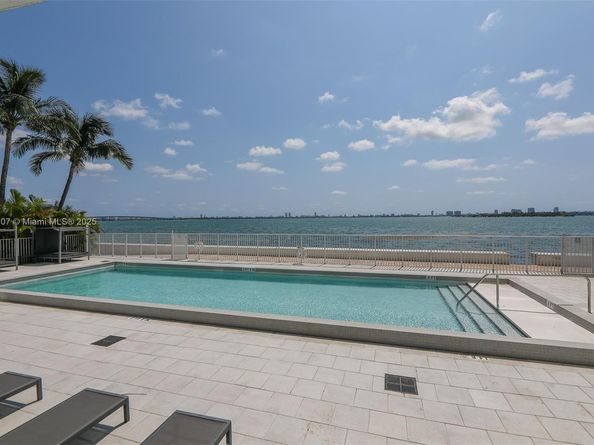 700 NE 25th St 1604, Miami FL 33137