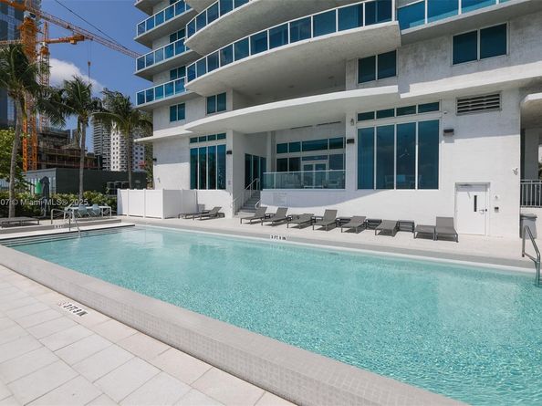 700 NE 25th St 1604, Miami FL 33137