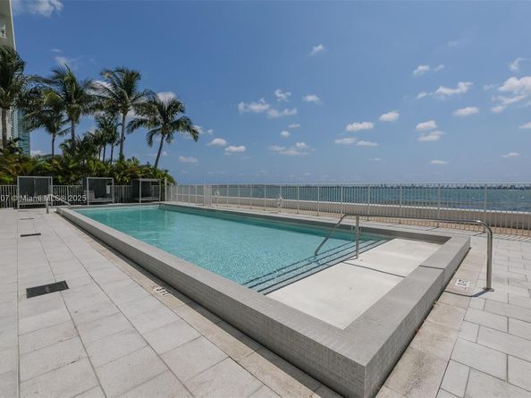 700 NE 25th St 1604, Miami FL 33137