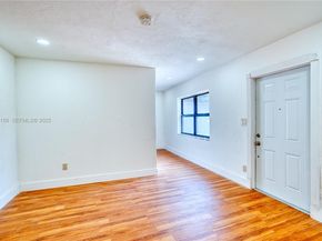 6424 SW 20th St, Miramar FL 33023