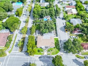 469 NW 69th St, Miami FL 33150