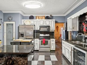 469 NW 69th St, Miami FL 33150