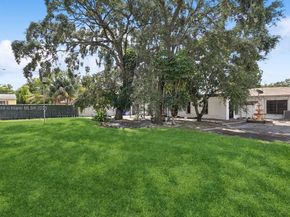 469 NW 69th St, Miami FL 33150