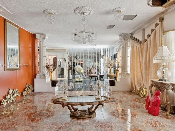 469 NW 69th St, Miami FL 33150