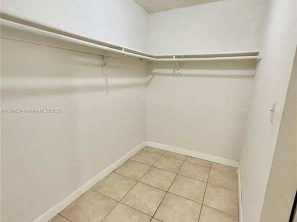 8600 SW 109th Ave 4211, Miami FL 33173