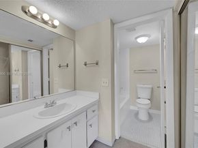 1100 NW 87th Ave 401, Coral Springs FL 33071