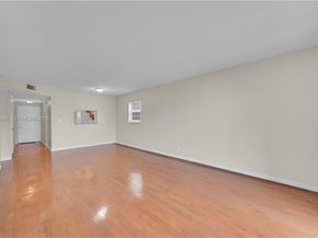 1100 NW 87th Ave 401, Coral Springs FL 33071