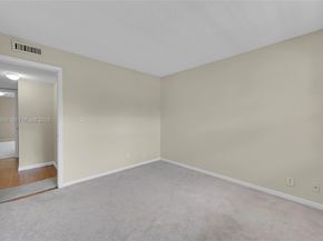 1100 NW 87th Ave 401, Coral Springs FL 33071