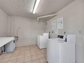 1100 NW 87th Ave 401, Coral Springs FL 33071