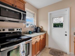 1449 NE 51st St, Pompano Beach FL 33064