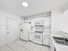 6855 E Abbott Ave 801, Miami Beach FL 33141