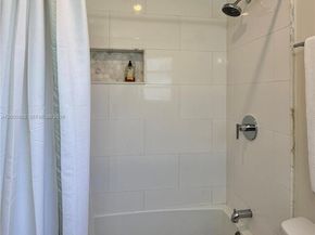 18750 NE 18th Ave 251, Miami FL 33179