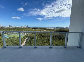 15051 Royal Oaks Ln 2601, North Miami FL 33181