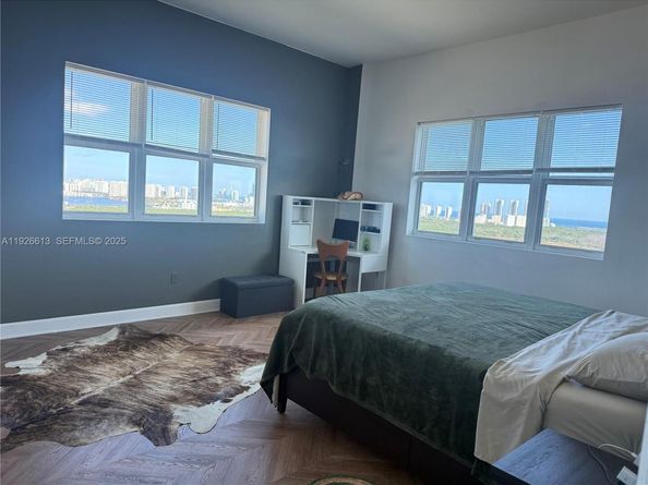 15051 Royal Oaks Ln 2601, North Miami FL 33181