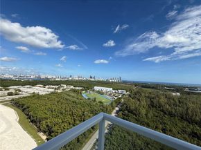 15051 Royal Oaks Ln 2601, North Miami FL 33181